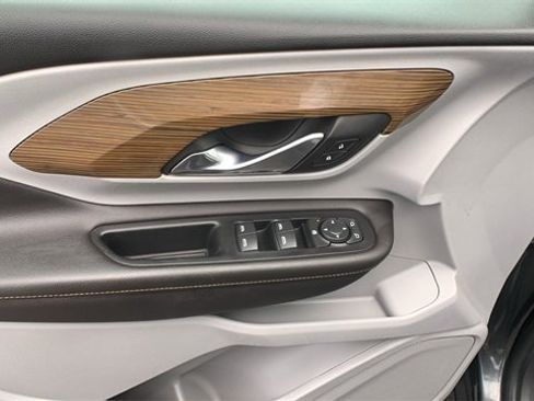 Used 2019 GMC Terrain SLE image 10