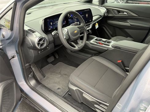 New 2026 Chevrolet Equinox EV LT FWD image 15