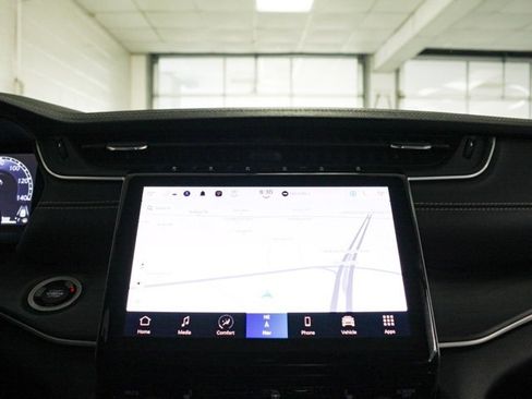 Certified 2023 Jeep Grand Cherokee L Limited image 15