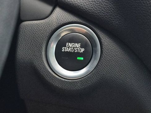 Used 2022 Chevrolet Equinox LT FWD image 21