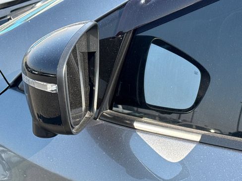 Used 2018 Nissan Pathfinder SL w/ Midnight Edition Package AWD/4WD image 56