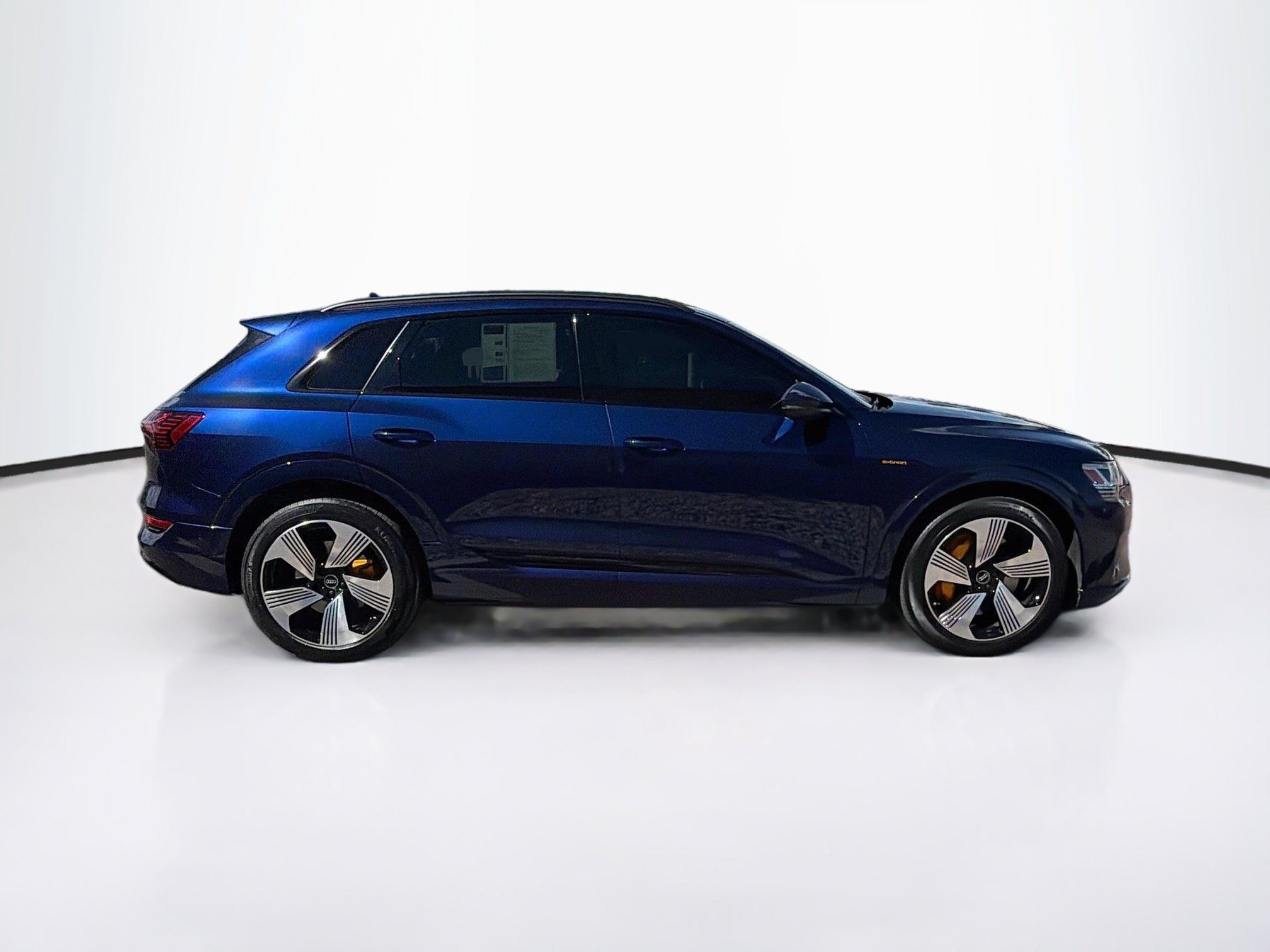 Used 2022 Audi e-tron Premium Plus AWD/4WD image 10