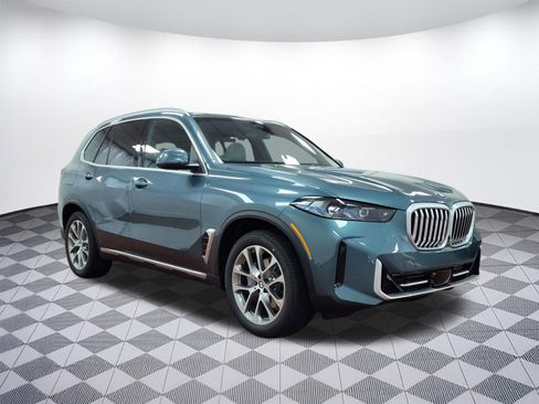 Used 2026 BMW X5 xDrive40i w/ Premium Package image 5