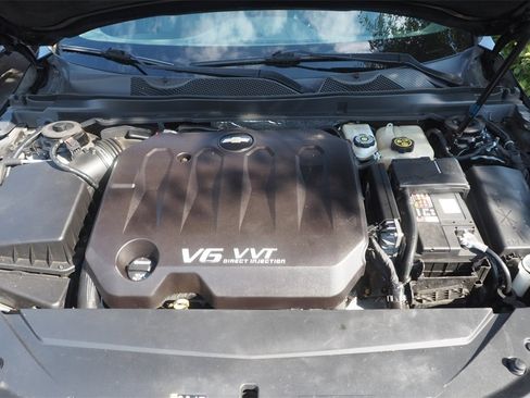Used 2017 Chevrolet Impala LT image 28