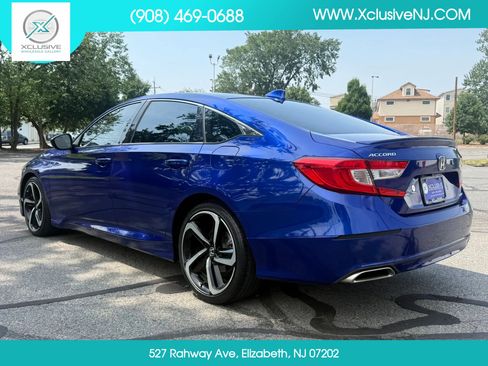 Used 2019 Honda Accord Sport image 2