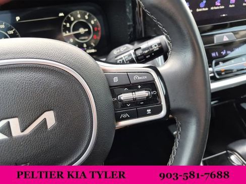 Certified 2023 Kia Sorento SX FWD image 40