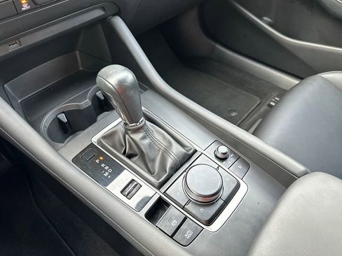 Used 2021 MAZDA MAZDA3 s image 11