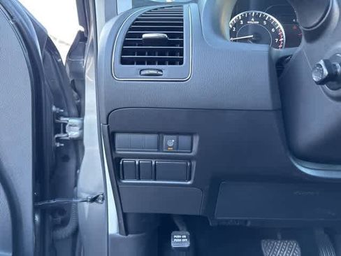 Used 2023 Nissan Armada SV image 10