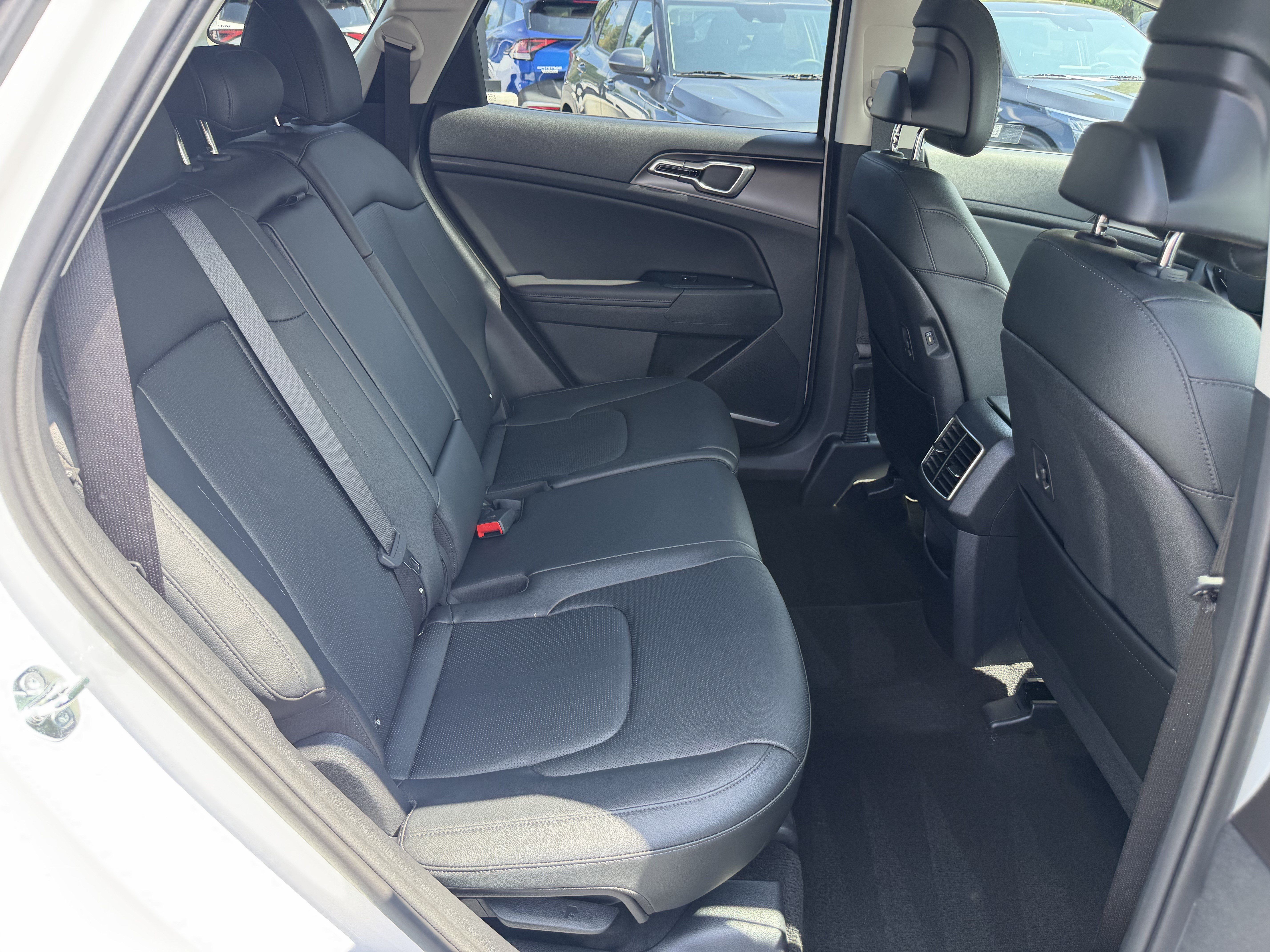 Certified 2026 Kia Sportage EX AWD/4WD image 15