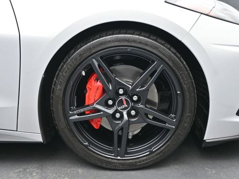 Used 2020 Chevrolet Corvette Stingray Convertible w/ 1LT RWD image 23
