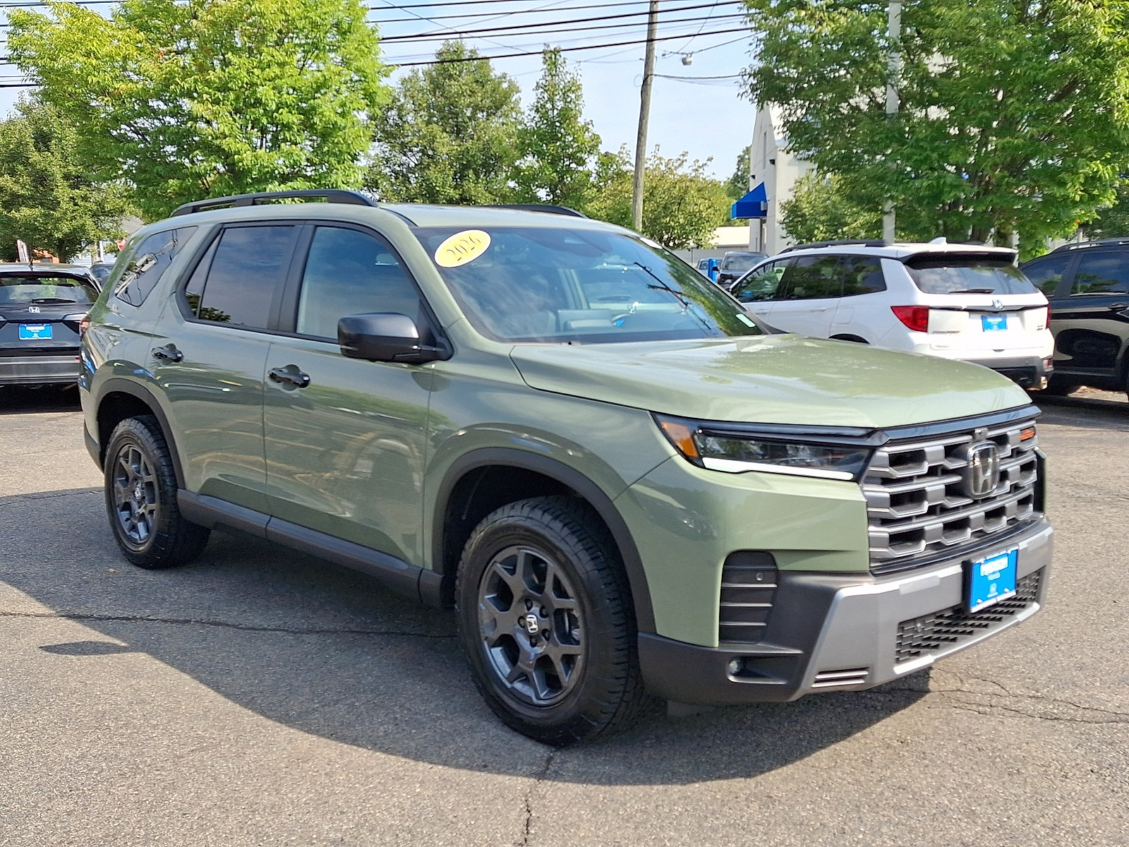 Used 2026 Honda Pilot TrailSport image 3