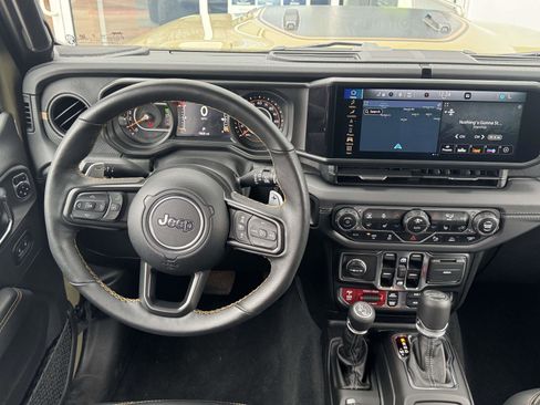 New 2025 Jeep Wrangler Unlimited Rubicon 392 image 32