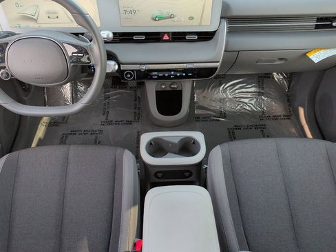 Certified 2024 Hyundai Ioniq 5 SE RWD image 17