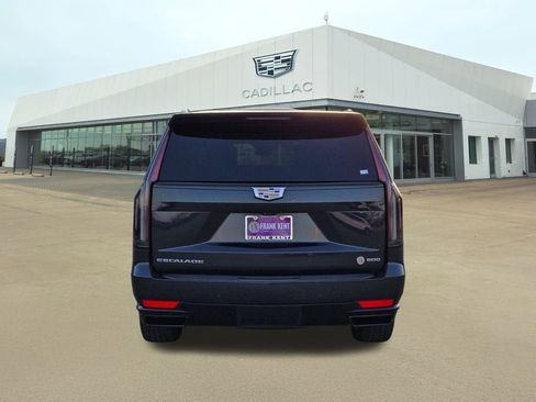 Used 2024 Cadillac Escalade ESV Sport Platinum image 5
