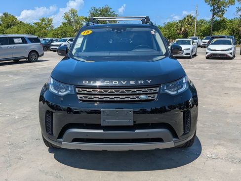 Used 2019 Land Rover Discovery SE AWD/4WD image 3