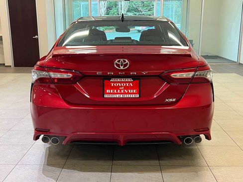 Used 2019 Toyota Camry XSE image 5