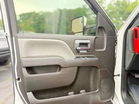Used 2017 Chevrolet Silverado 2500 W/T w/ WT Convenience Package AWD/4WD image 24