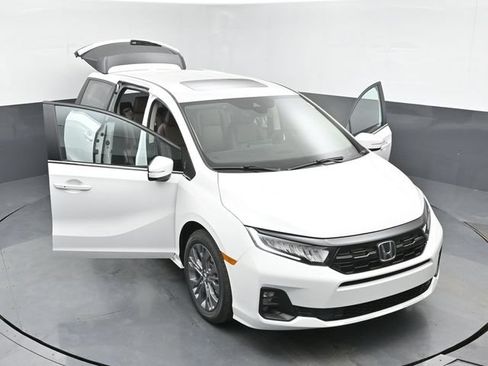 Used 2025 Honda Odyssey Touring image 58
