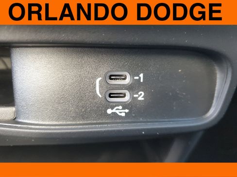 New 2026 Chrysler Pacifica Select image 26