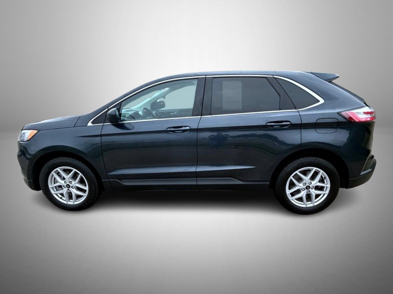 Used 2024 Ford Edge SEL w/ Convenience Package AWD/4WD image 8