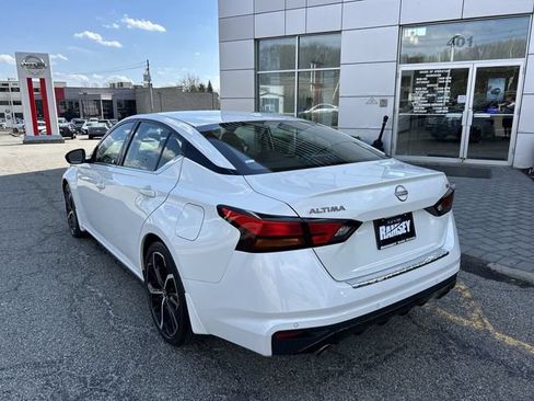 Certified 2023 Nissan Altima 2.5 SR FWD image 6