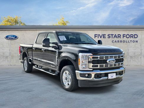 Used 2025 Ford F250 XLT image 1