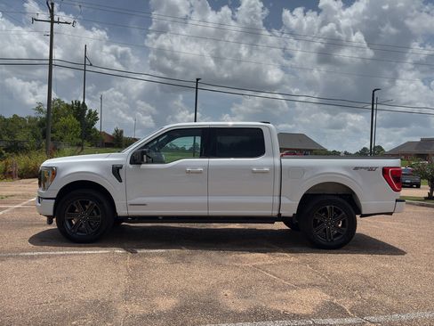 Used 2022 Ford F150 XLT w/ Equipment Group 302A High AWD/4WD image 8