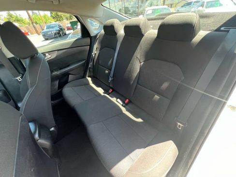 Used 2019 Kia Forte Sedan FWD image 25