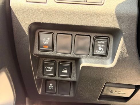 Used 2023 Nissan Frontier SV w/ SV Convenience Package AWD/4WD image 34