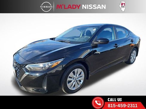 Used 2024 Nissan Sentra S image 3