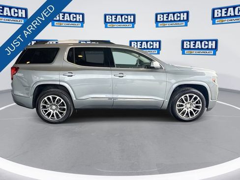 Used 2023 GMC Acadia Denali image 9