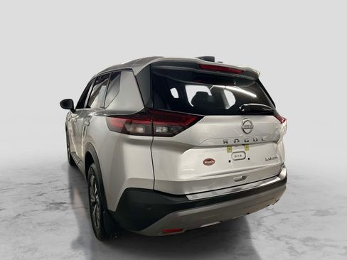 Used 2023 Nissan Rogue SV AWD/4WD image 2