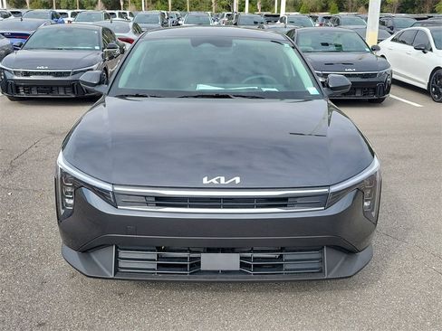 New 2026 Kia K4 LXS image 2