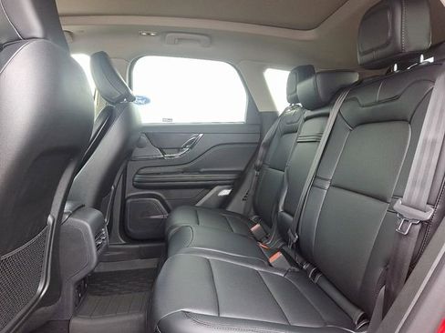 New 2026 Lincoln Corsair Premiere image 5