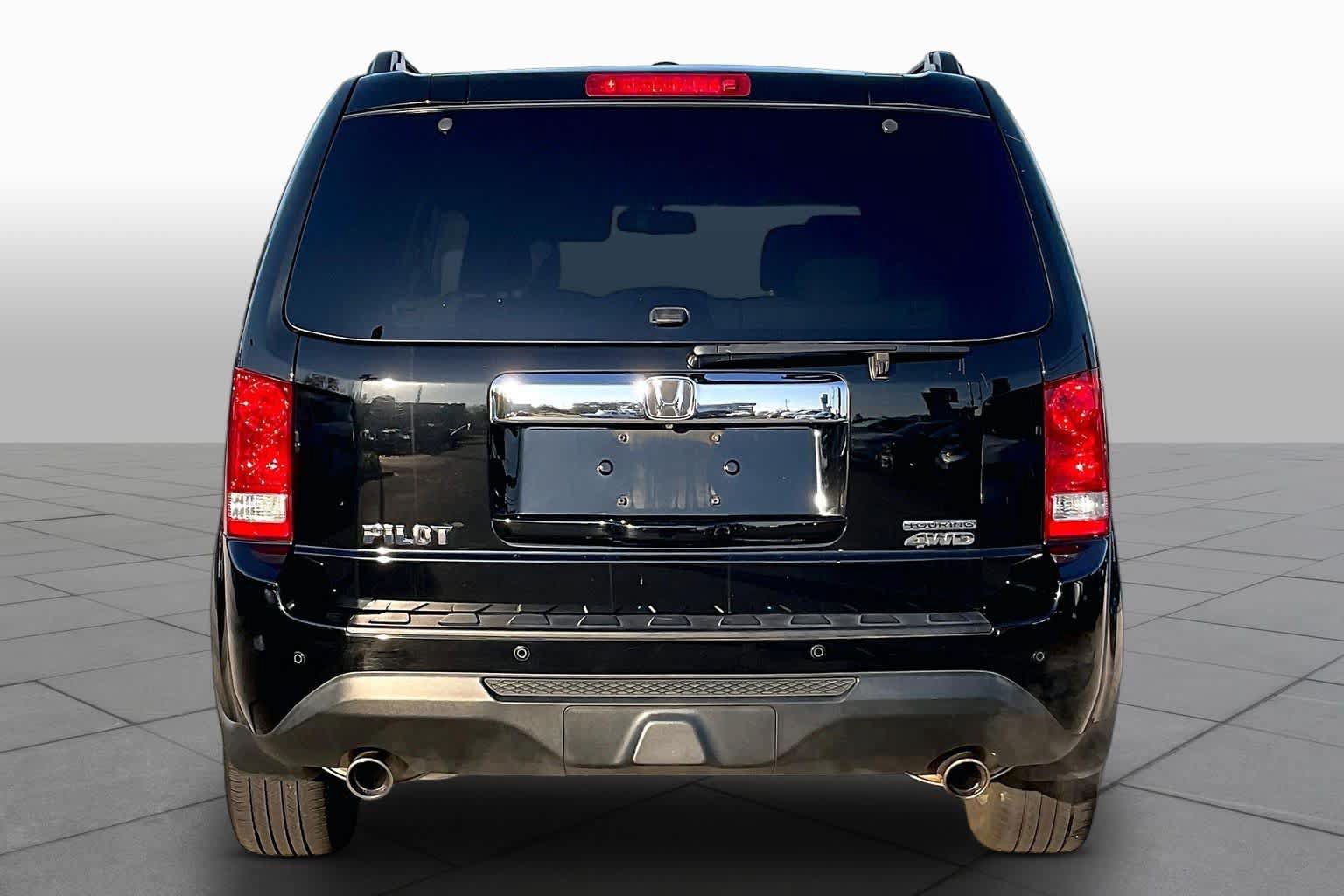 Used 2012 Honda Pilot Touring image 4