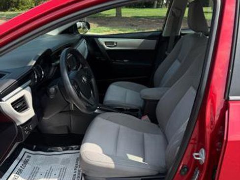 Used 2015 Toyota Corolla LE image 10
