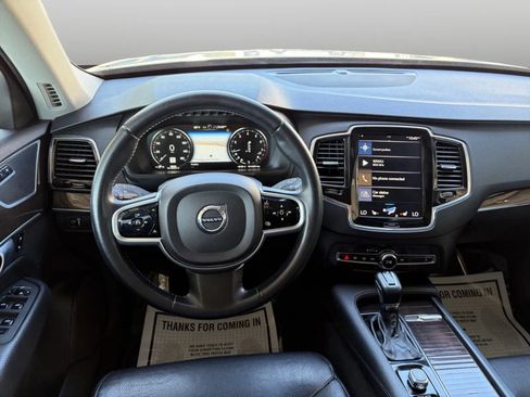 Used 2018 Volvo XC90 T6 Momentum w/ Momentum Plus Package AWD/4WD image 30