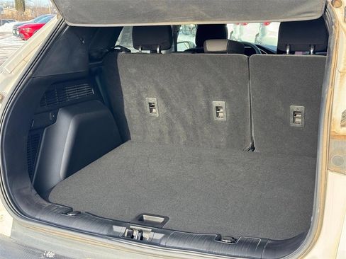 Used 2022 Ford Escape SE image 5