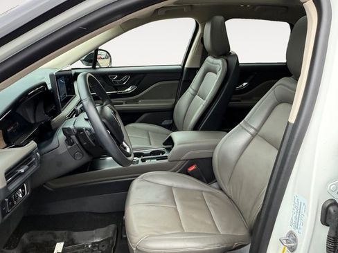 Used 2023 Lincoln Corsair Reserve w/ Equipment Group 201A image 11