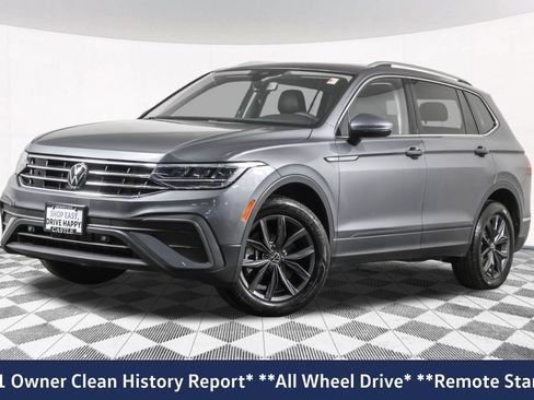 Used 2024 Volkswagen Tiguan SE w/ Panoramic Sunroof Package AWD/4WD image 2