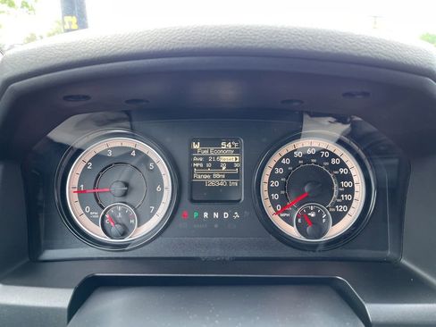 Used 2017 RAM 1500 Express RWD image 6