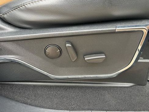 Used 2023 Ford F350 Lariat w/ Lariat Ultimate Package image 56