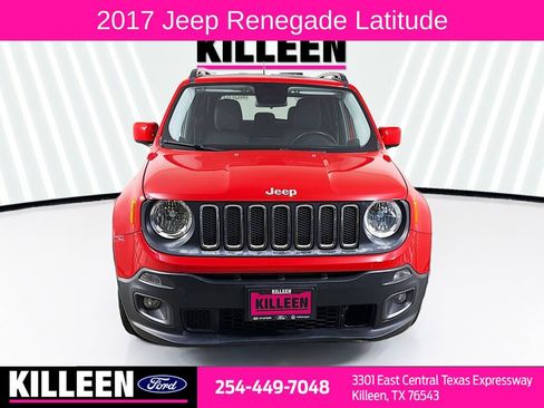 Used 2017 Jeep Renegade Latitude image 2