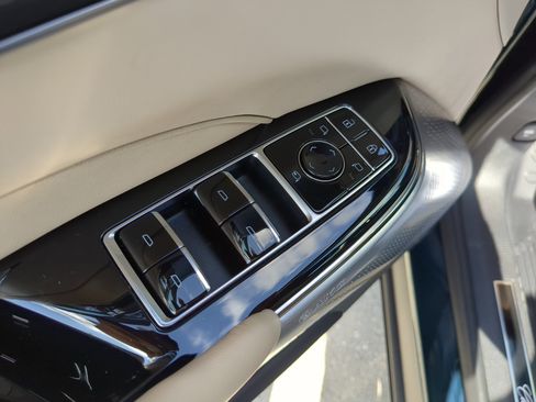 New 2026 Cadillac Lyriq Signature Luxury image 17