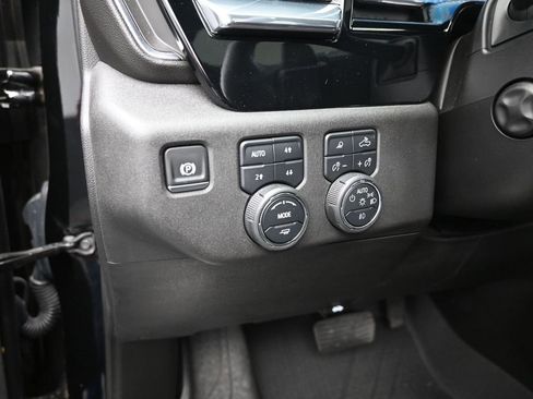 Used 2024 Chevrolet Silverado 1500 High Country w/ High Country Premium Package image 13