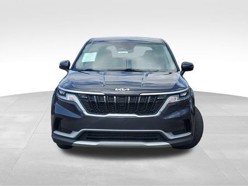 Used 2022 Kia Carnival LX FWD image 2