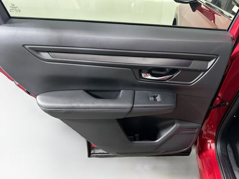 Used 2025 Honda CR-V LX image 24