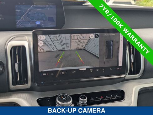 Certified 2025 Ford Expedition Active AWD/4WD image 36