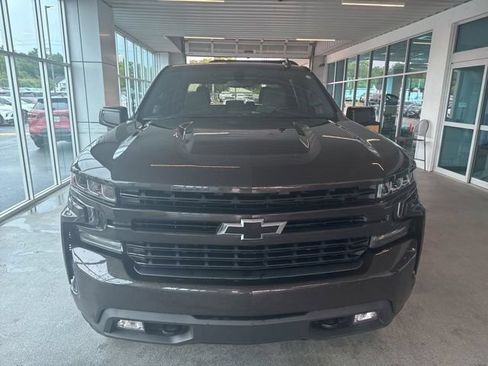 Used 2021 Chevrolet Silverado 1500 RST AWD/4WD image 2