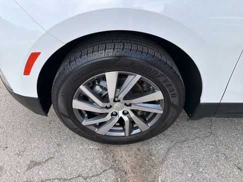 Certified 2022 Chevrolet Equinox Premier FWD image 9